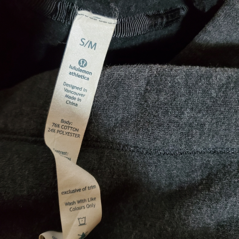 Lululemon Wrap Jacket Size Small - image 4